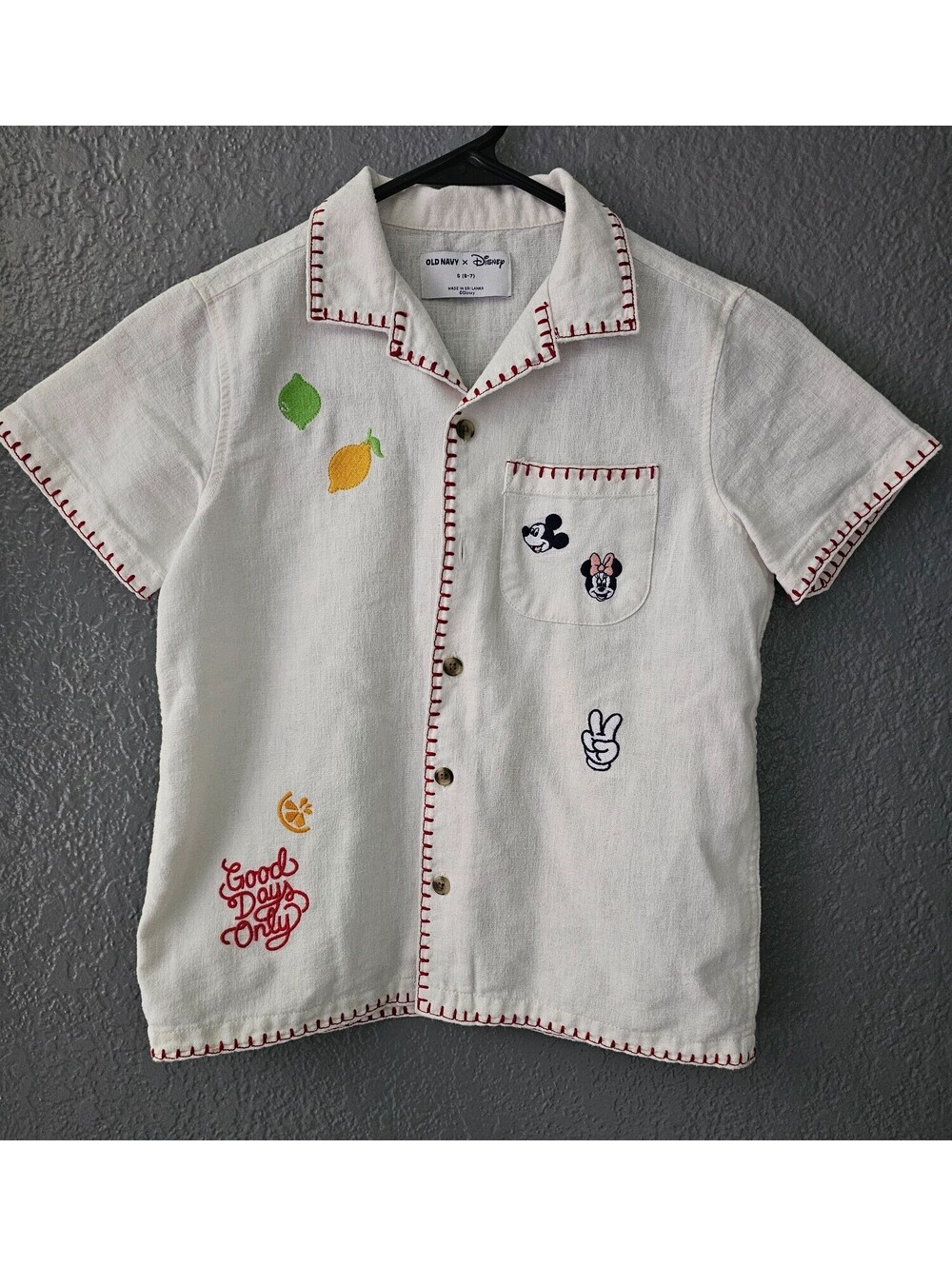 Boy's Old Navy Disney Button Up Shirt Embroidered Mickey Minnie Size Small 6-7
